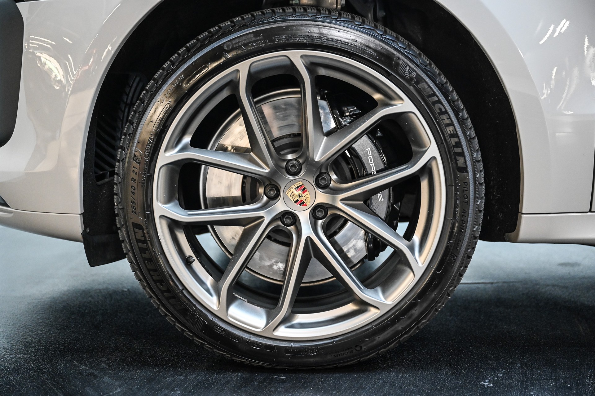 PORSCHE Macan 2.9 V6 GTS-image-14