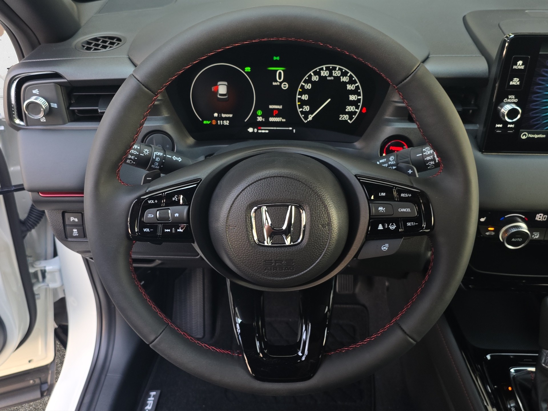 HONDA HR-V 1.5 i-MMD Advance Sport-image-9