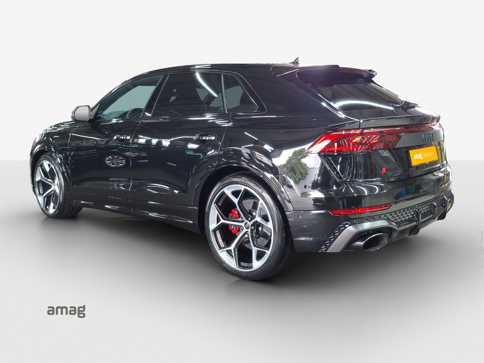 AUDI RSQ8 performance quattro-image-2