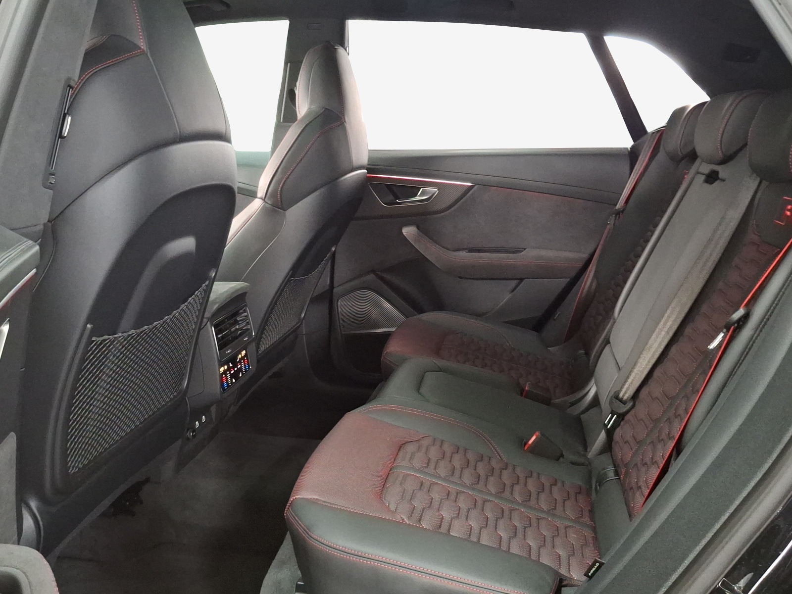 AUDI RSQ8 performance quattro-image-11