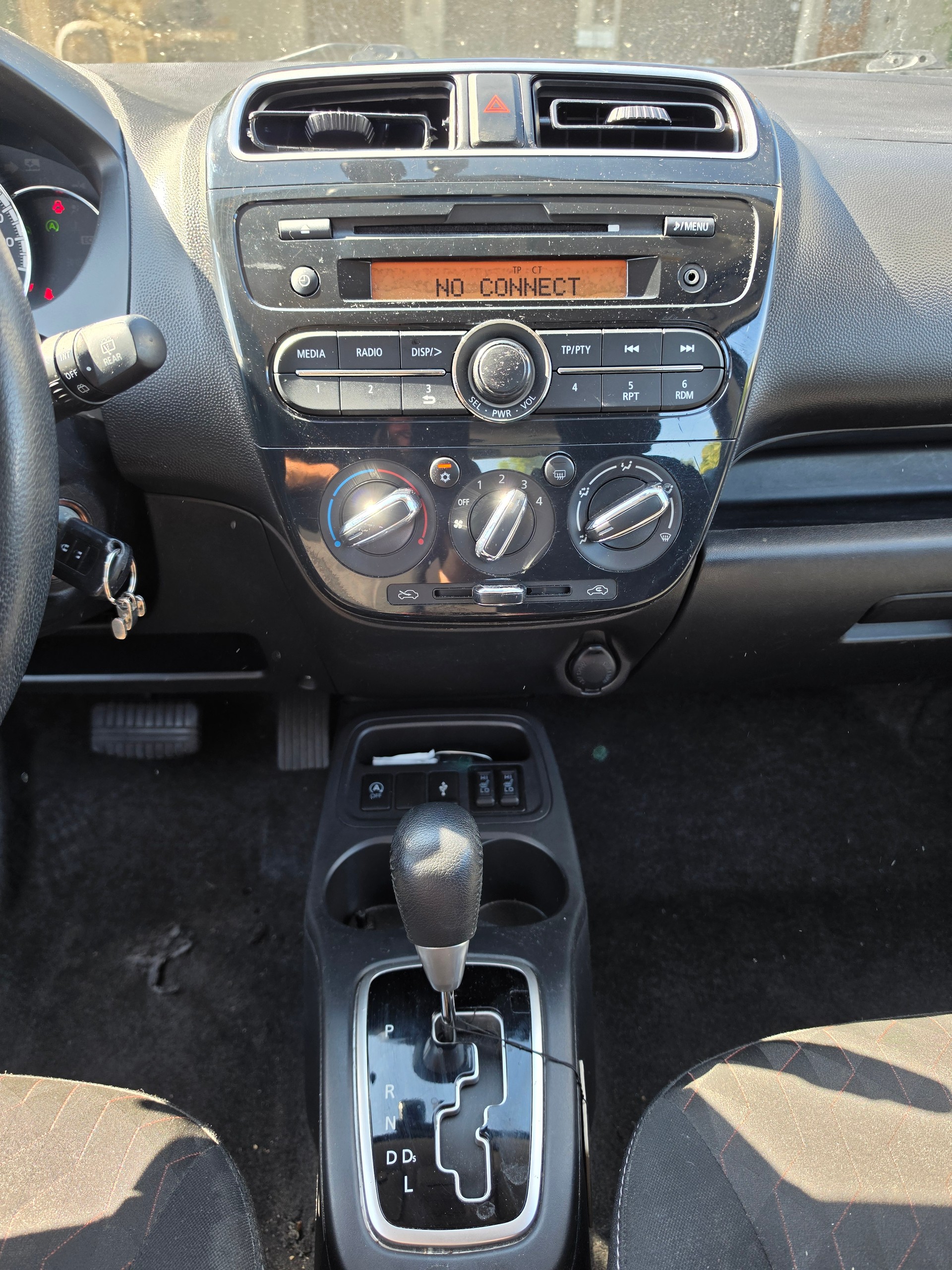 MITSUBISHI Space Star 1.2 CVT Value-image-14