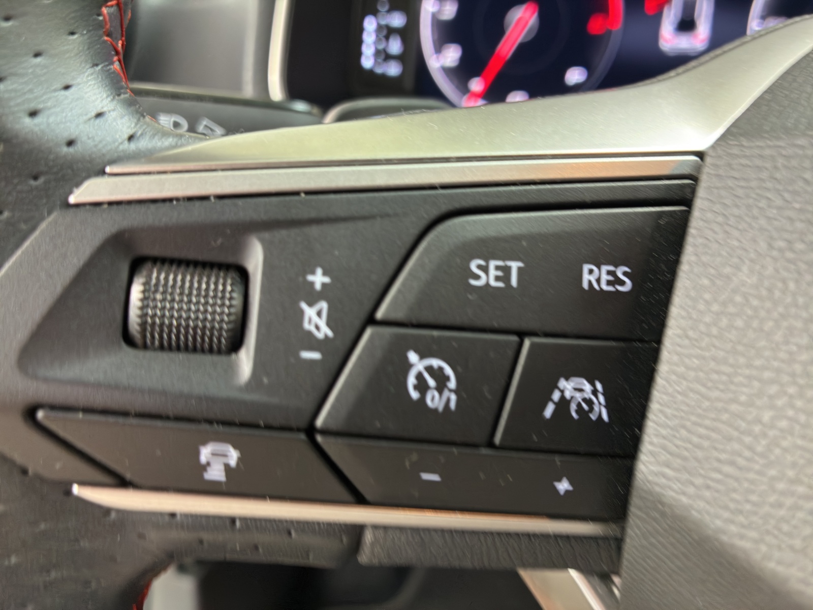 SEAT Arona 1.0 TSI Eco Hola FR DSG-image-14