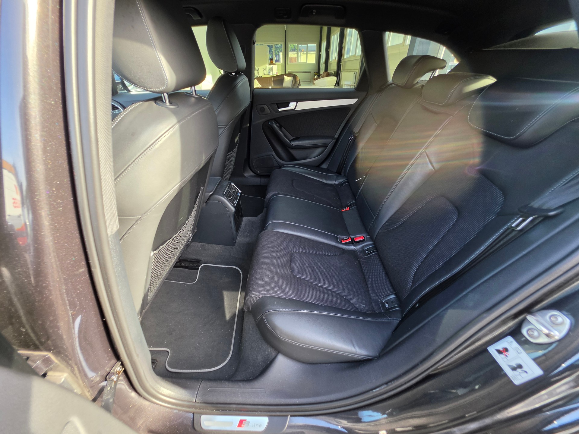 AUDI A4 Avant 1.8 TFSI quattro-image-7