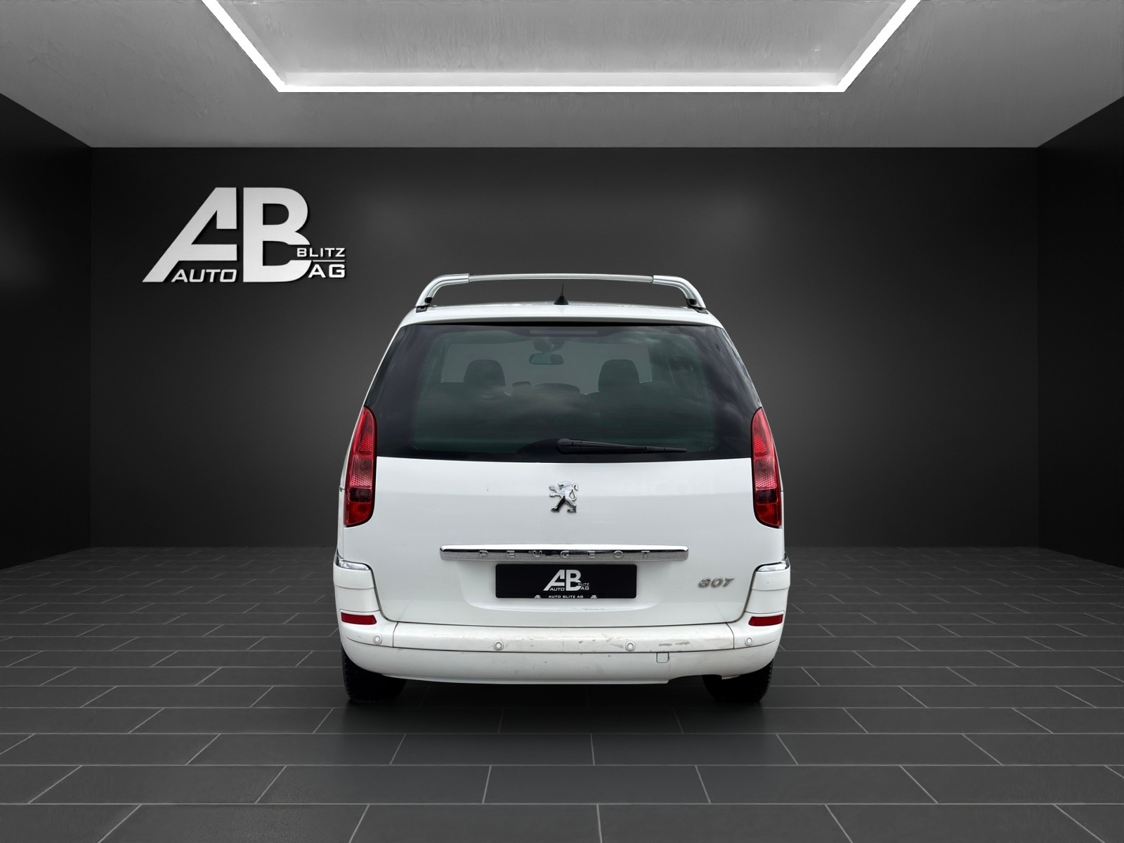 PEUGEOT 807 2.0 16V HDi Active-image-3