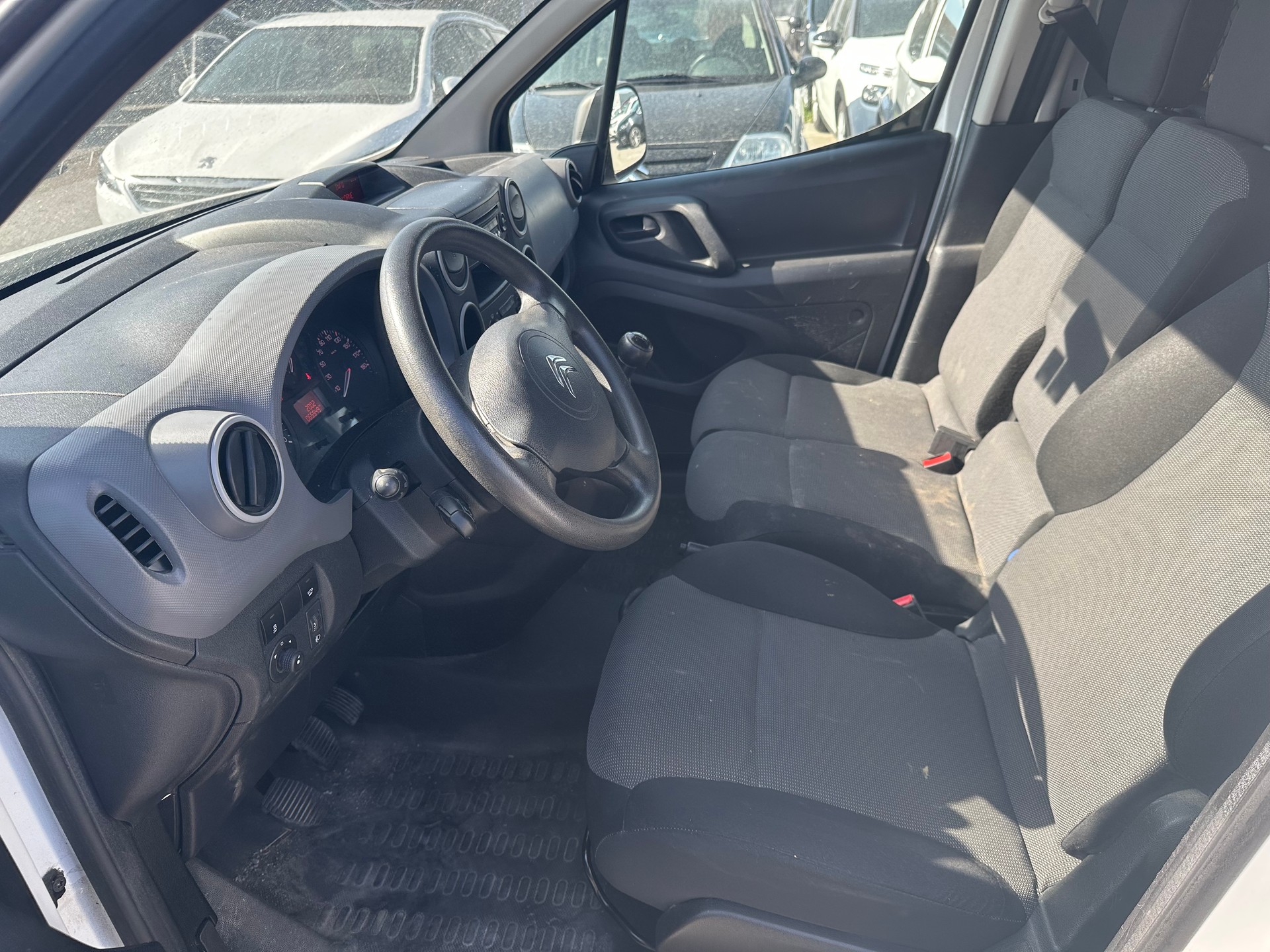 CITROEN Berlingo 1.6 BlueHDi 100 S&S Business-image-7