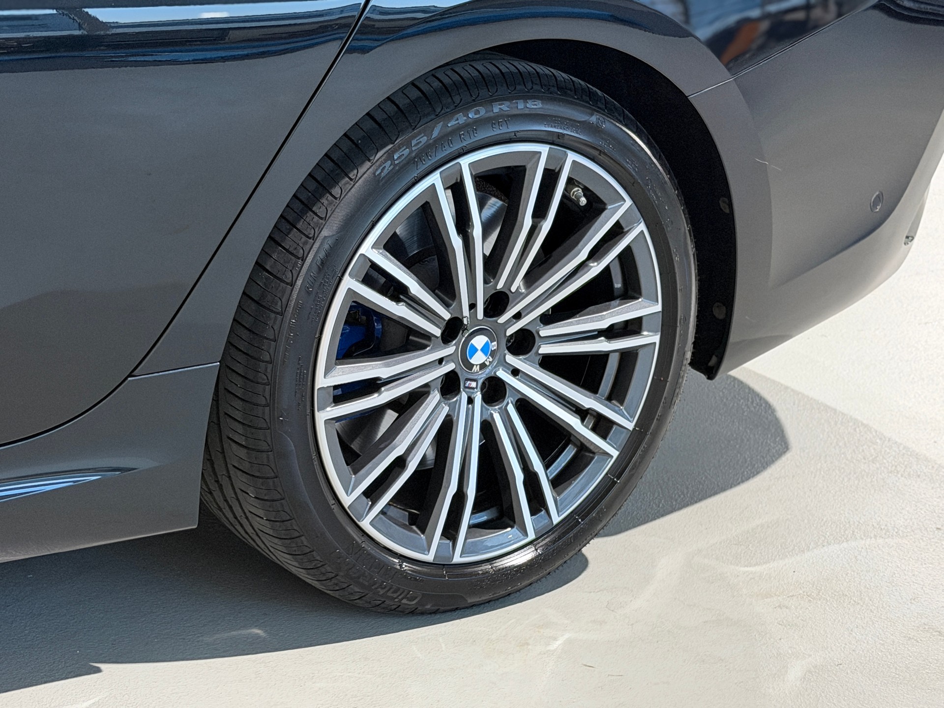 BMW 330d xDrive Steptronic M Sport (CH)-image-18