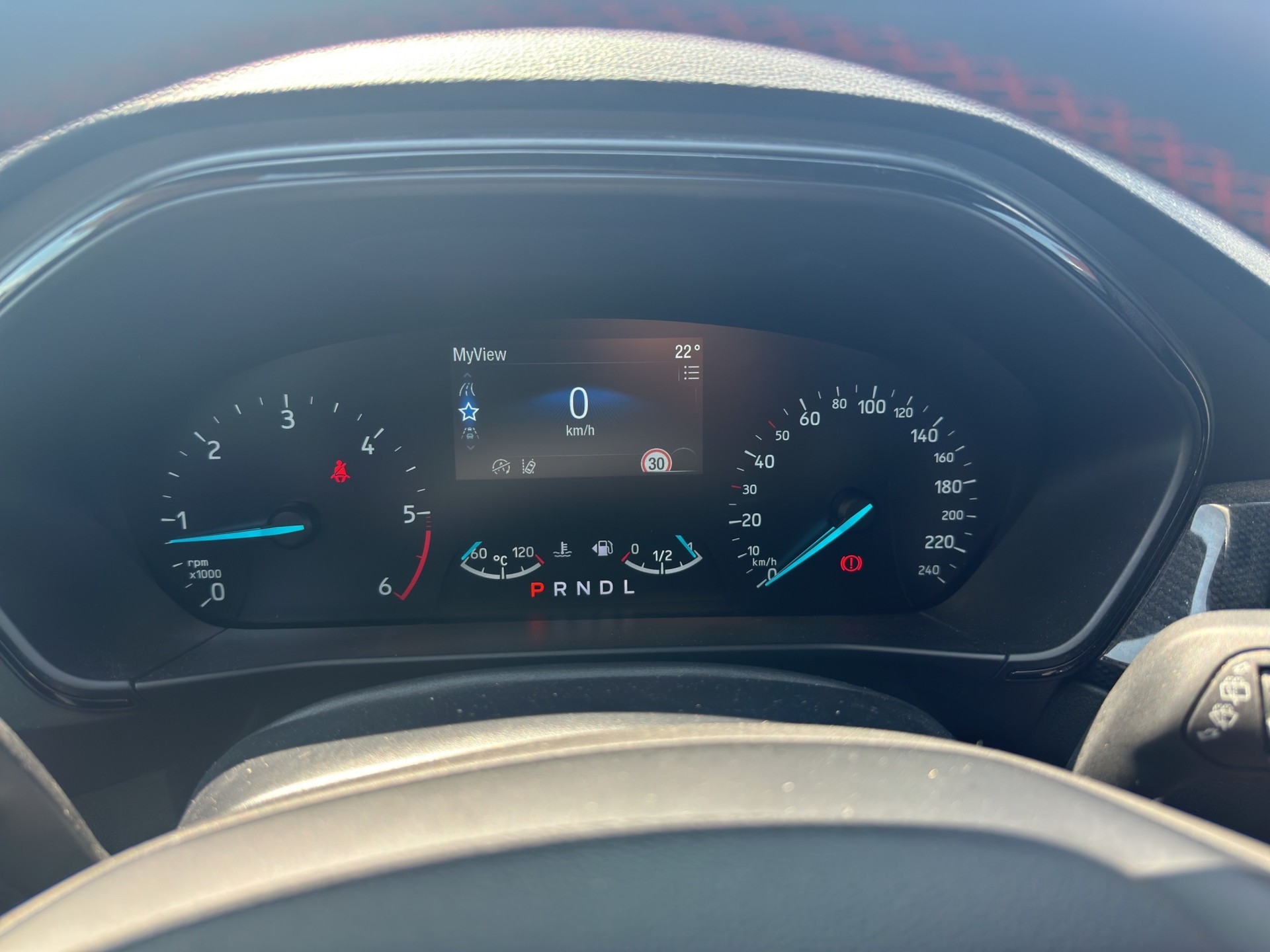 FORD Focus 1.5 TDCi EcoBlue ST-Line Automatic-image-12