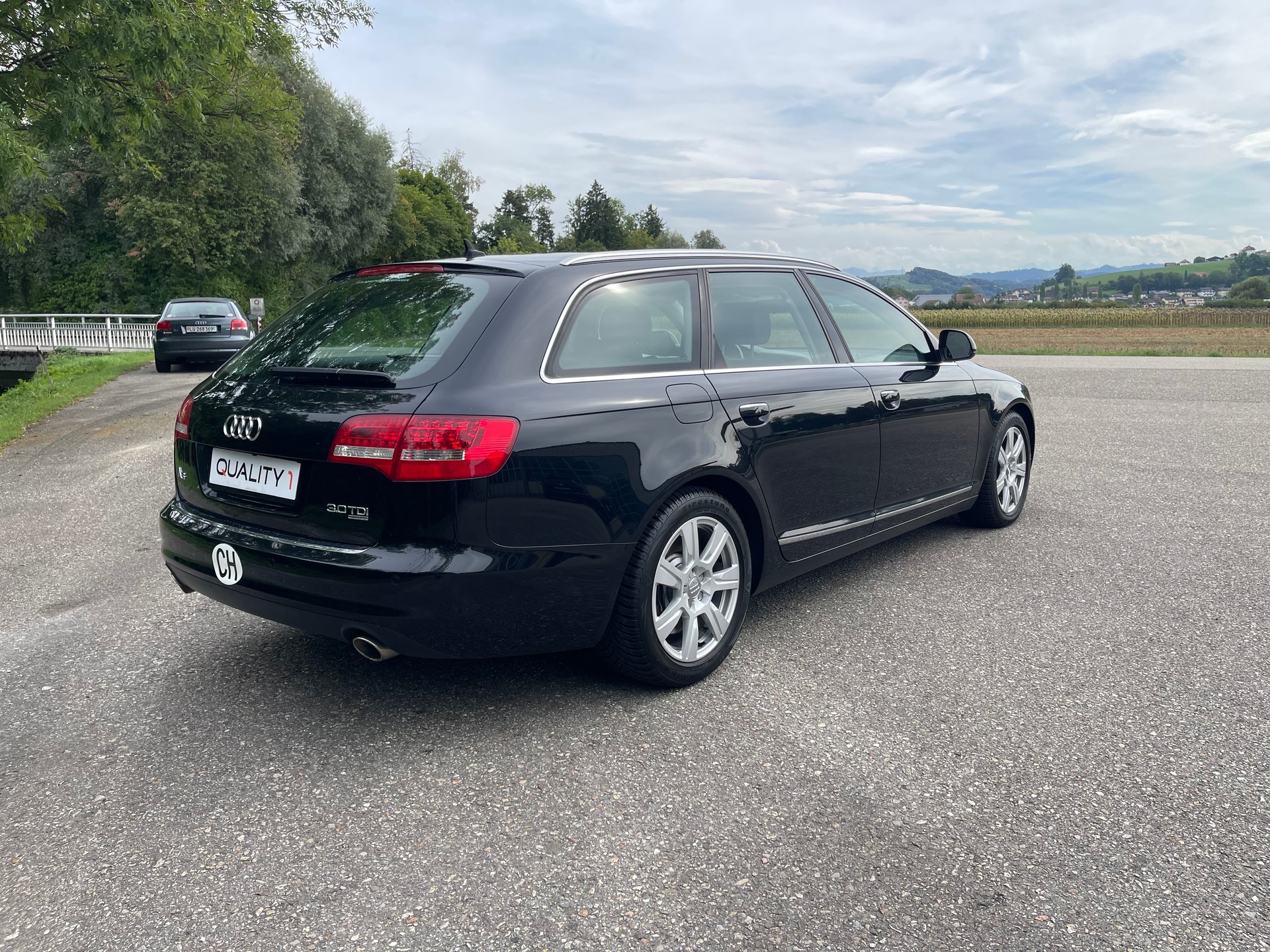 AUDI A6 Avant 3.0 V6 TDI quattro tiptronic-image-4