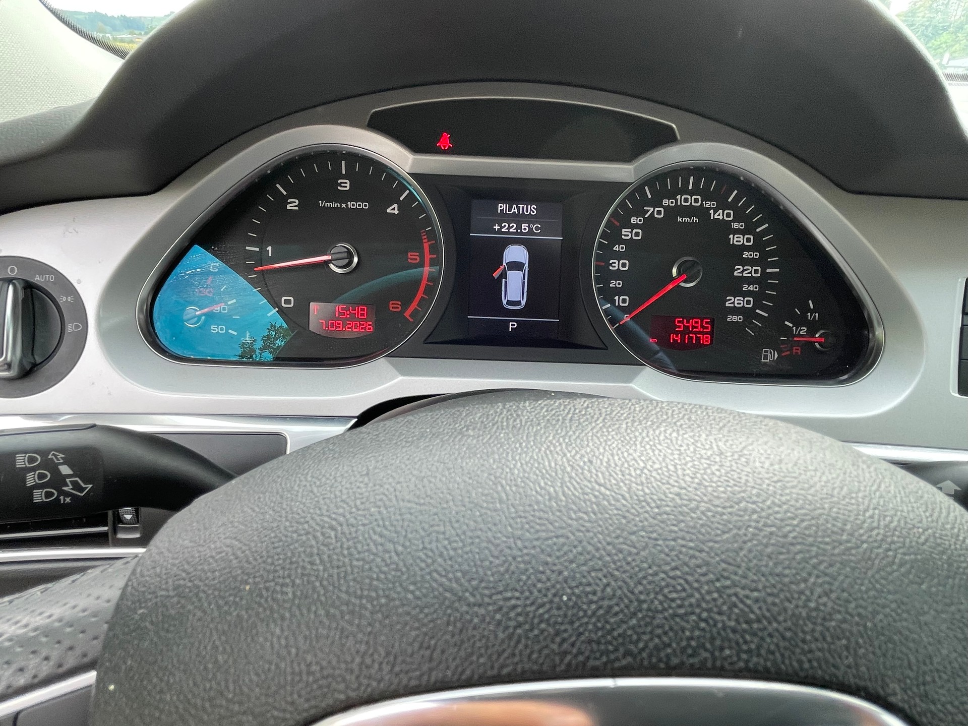 AUDI A6 Avant 3.0 V6 TDI quattro tiptronic-image-13