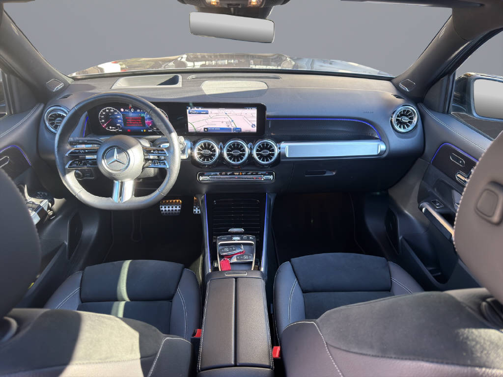 MERCEDES-BENZ GLB 220 AMG Line 4matic-image-8
