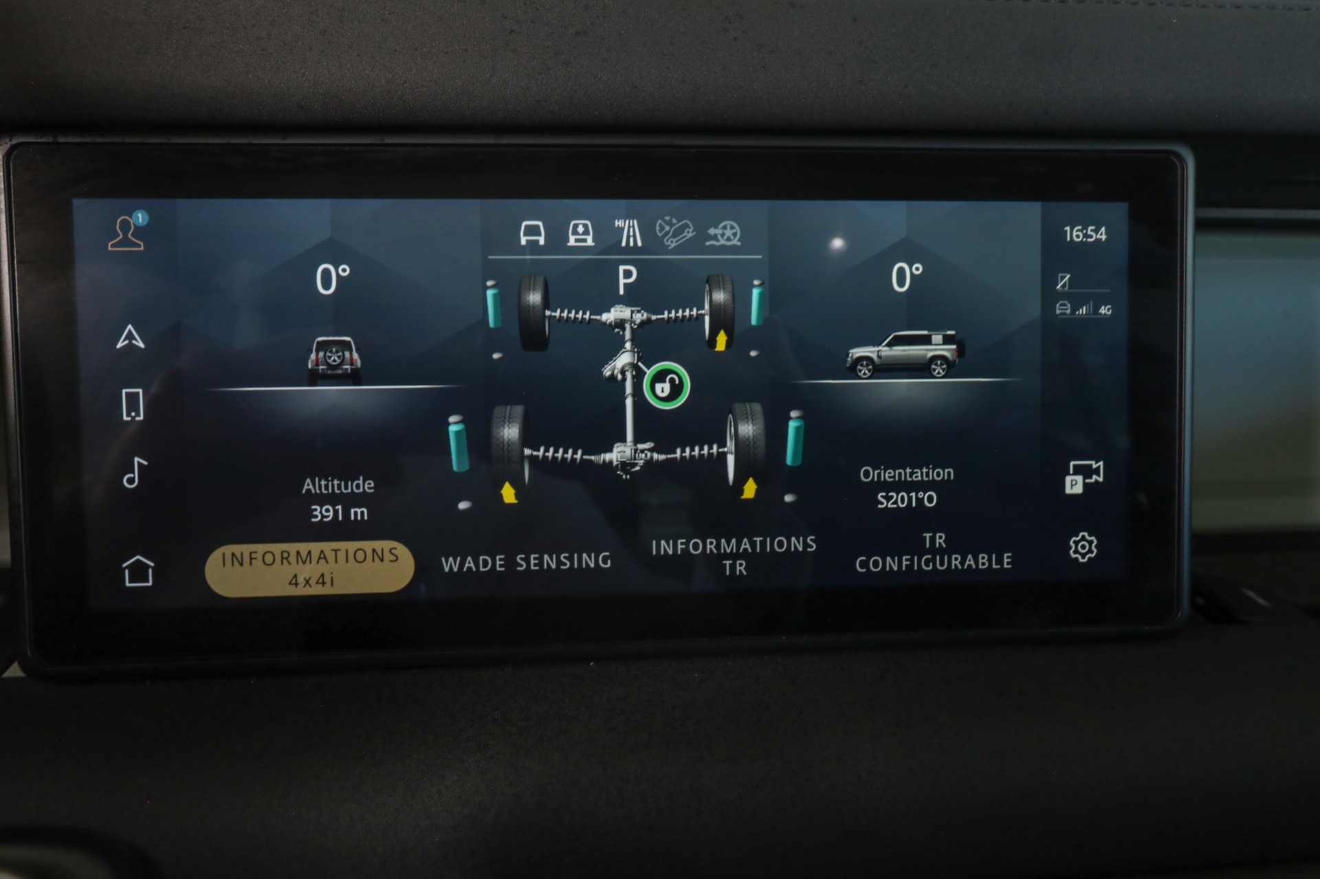 LAND ROVER Defender 110 P400 I6 First Edition 3.0 MHEV AT8-image-18