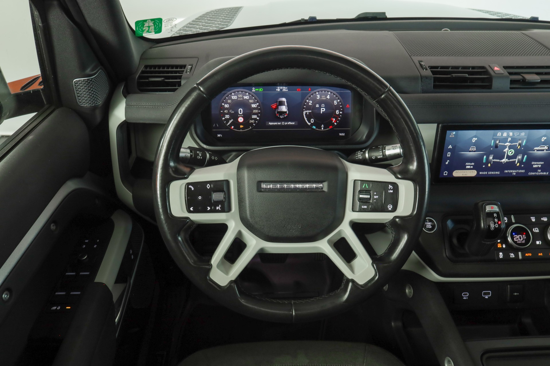 LAND ROVER Defender 110 P400 I6 First Edition 3.0 MHEV AT8-image-8