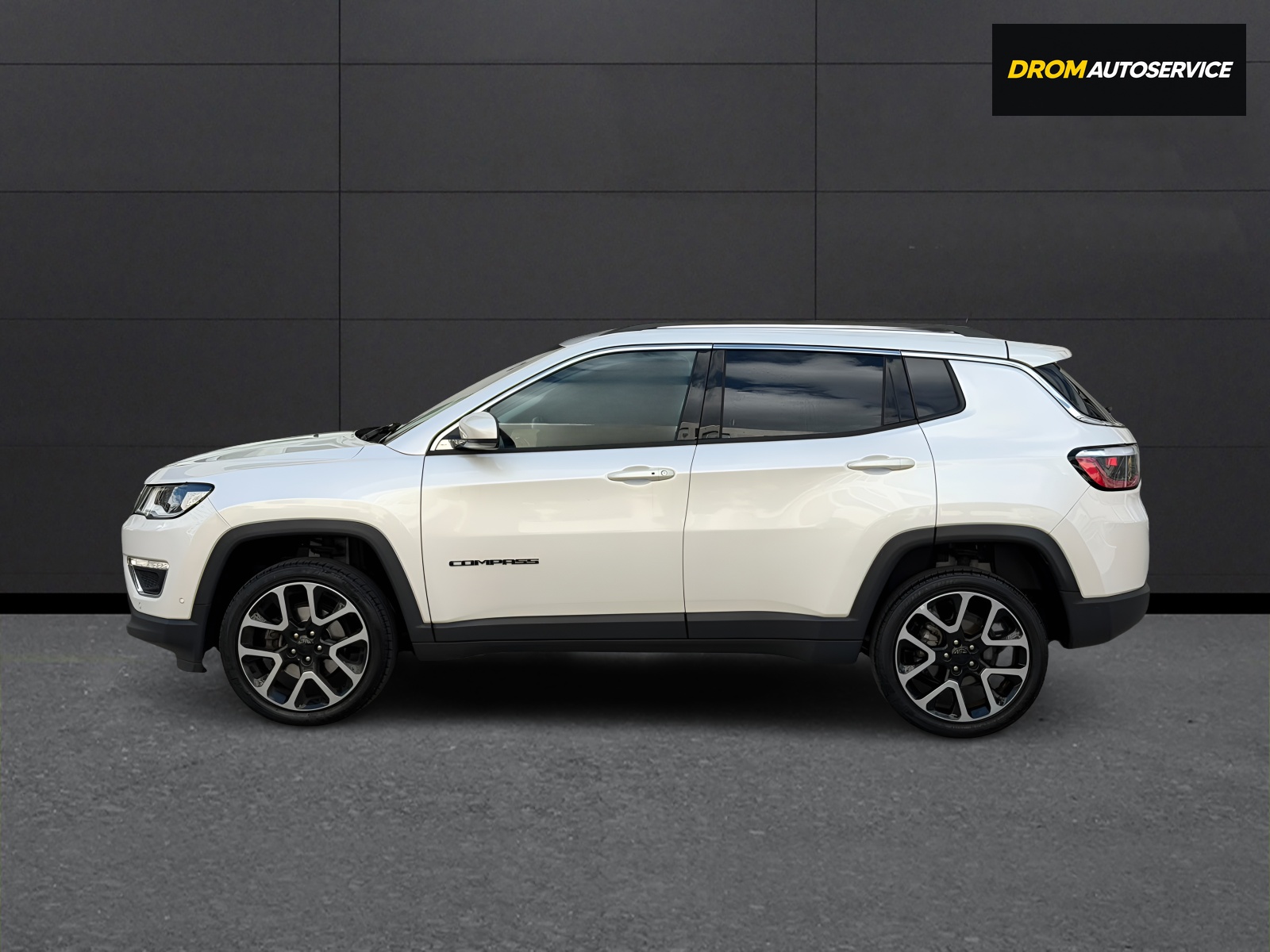 JEEP Compass 1.4 Turbo Opening Edition AWD 9ATX-showroom-element-3