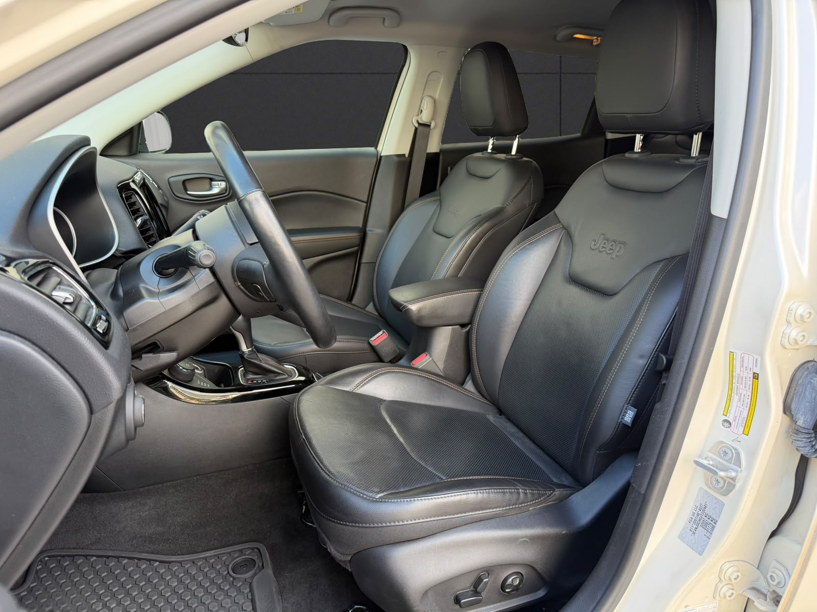 JEEP Compass 1.4 Turbo Opening Edition AWD 9ATX-image-8