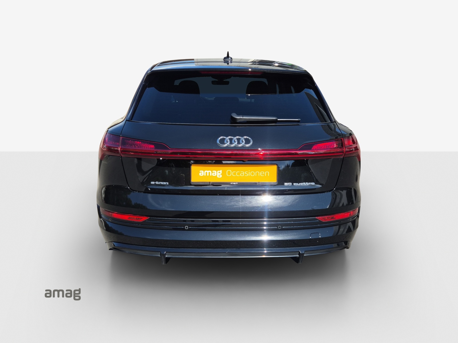 AUDI e-tron 50 S Line Attraction quattro-image-3