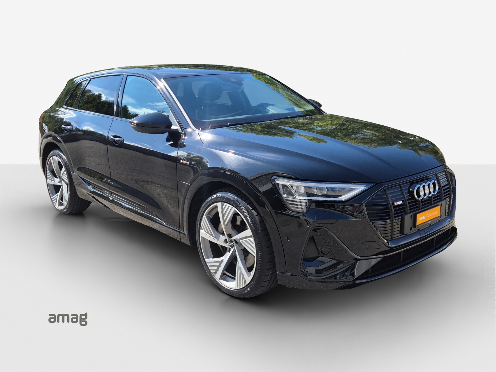 AUDI e-tron 50 S Line Attraction quattro-image-5