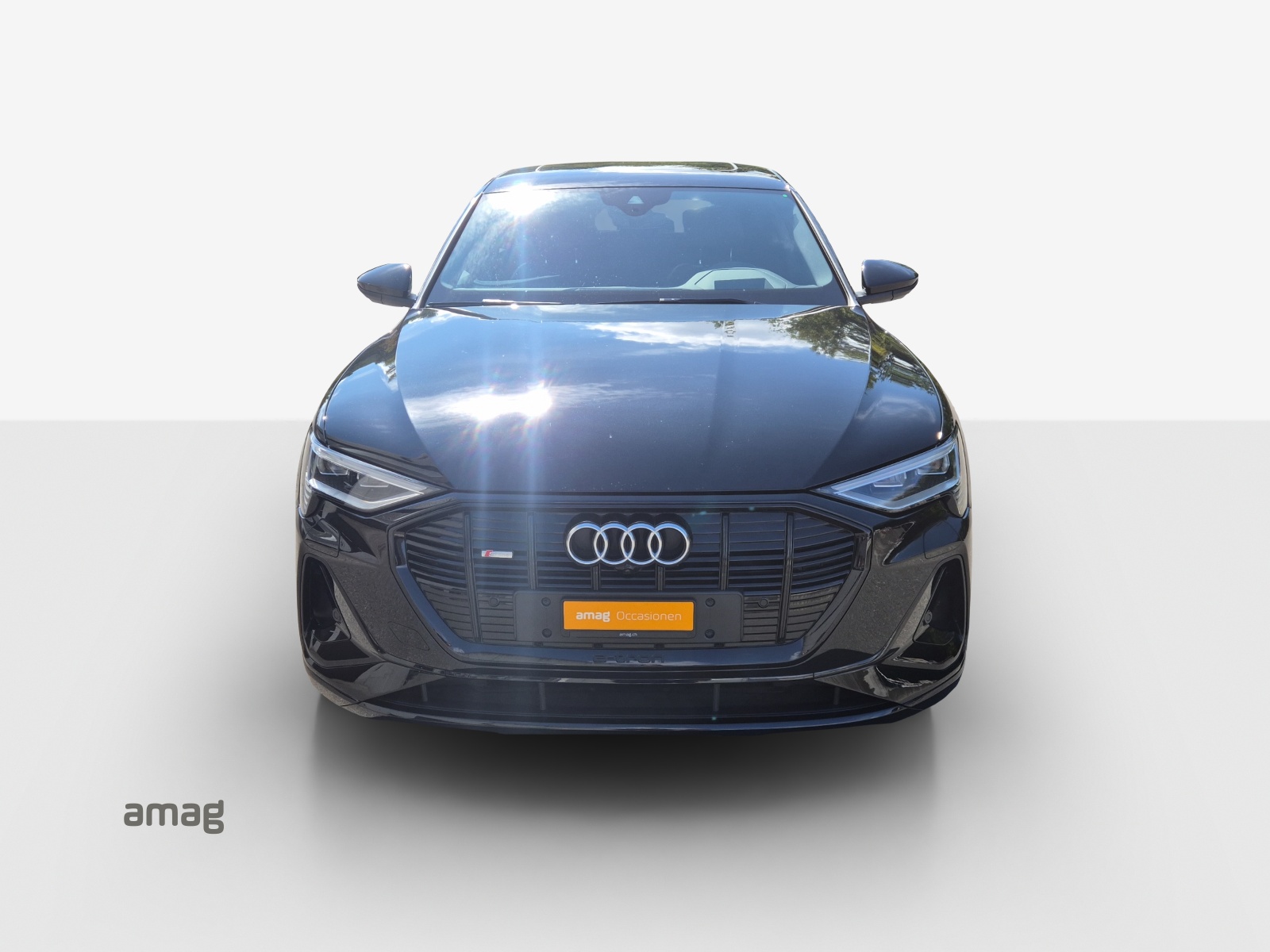 AUDI e-tron 50 S Line Attraction quattro-image-6