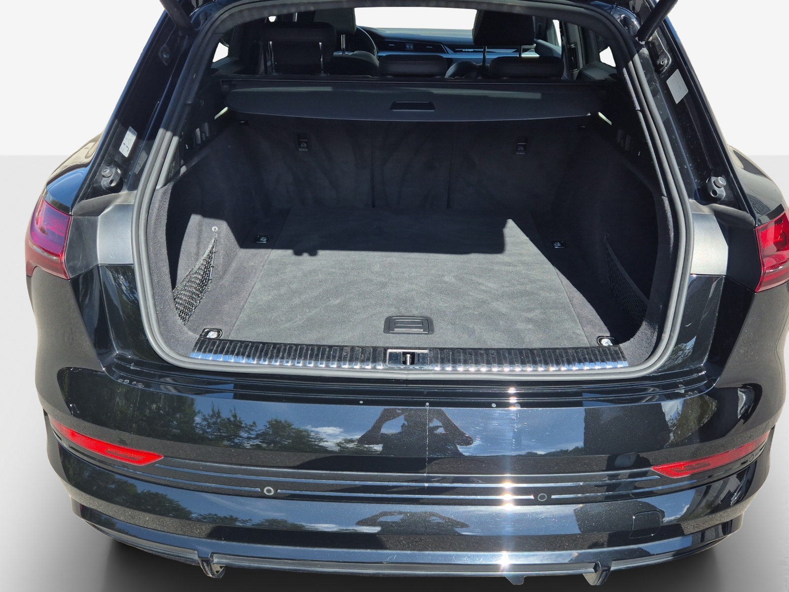 AUDI e-tron 50 S Line Attraction quattro-image-12