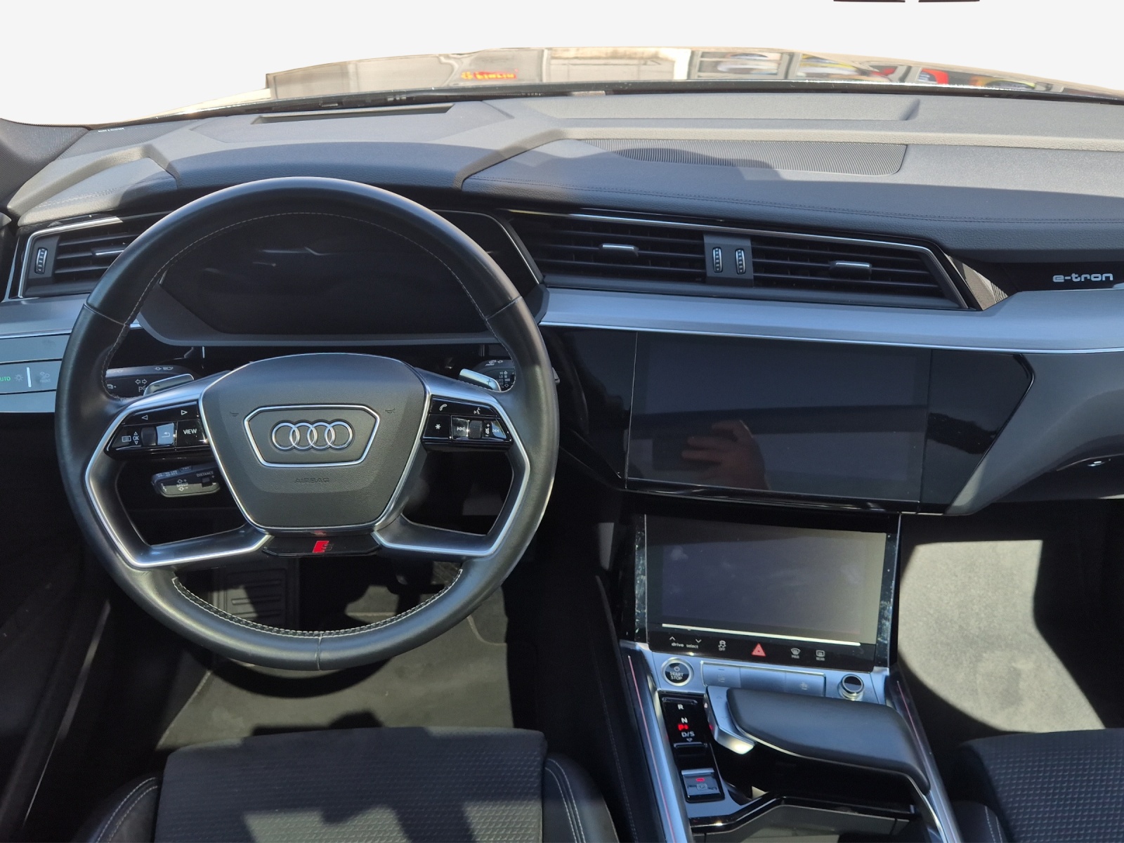 AUDI e-tron 50 S Line Attraction quattro-image-8