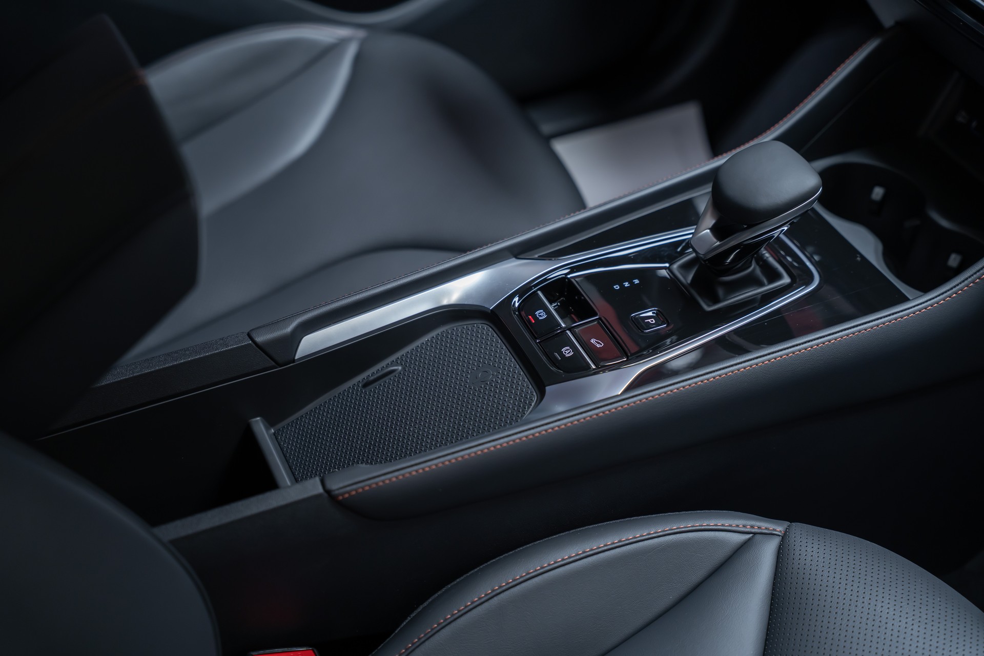 MG HS 1.5 T PHEV Luxury / 360°Kamera / el.Sitze / el.Heckklappe-image-23