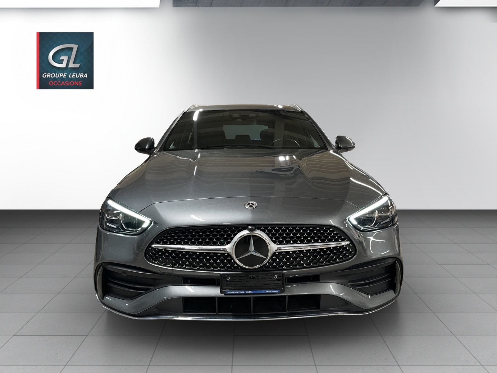 MERCEDES-BENZ C 220 d T AMG Line-image-1