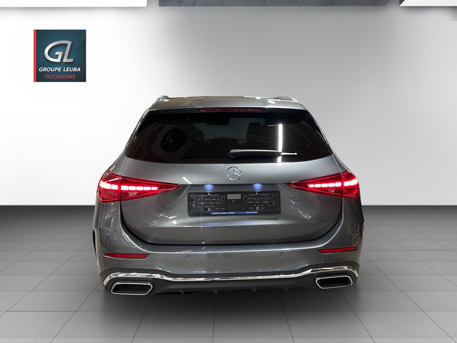 MERCEDES-BENZ C 220 d T AMG Line-image-4