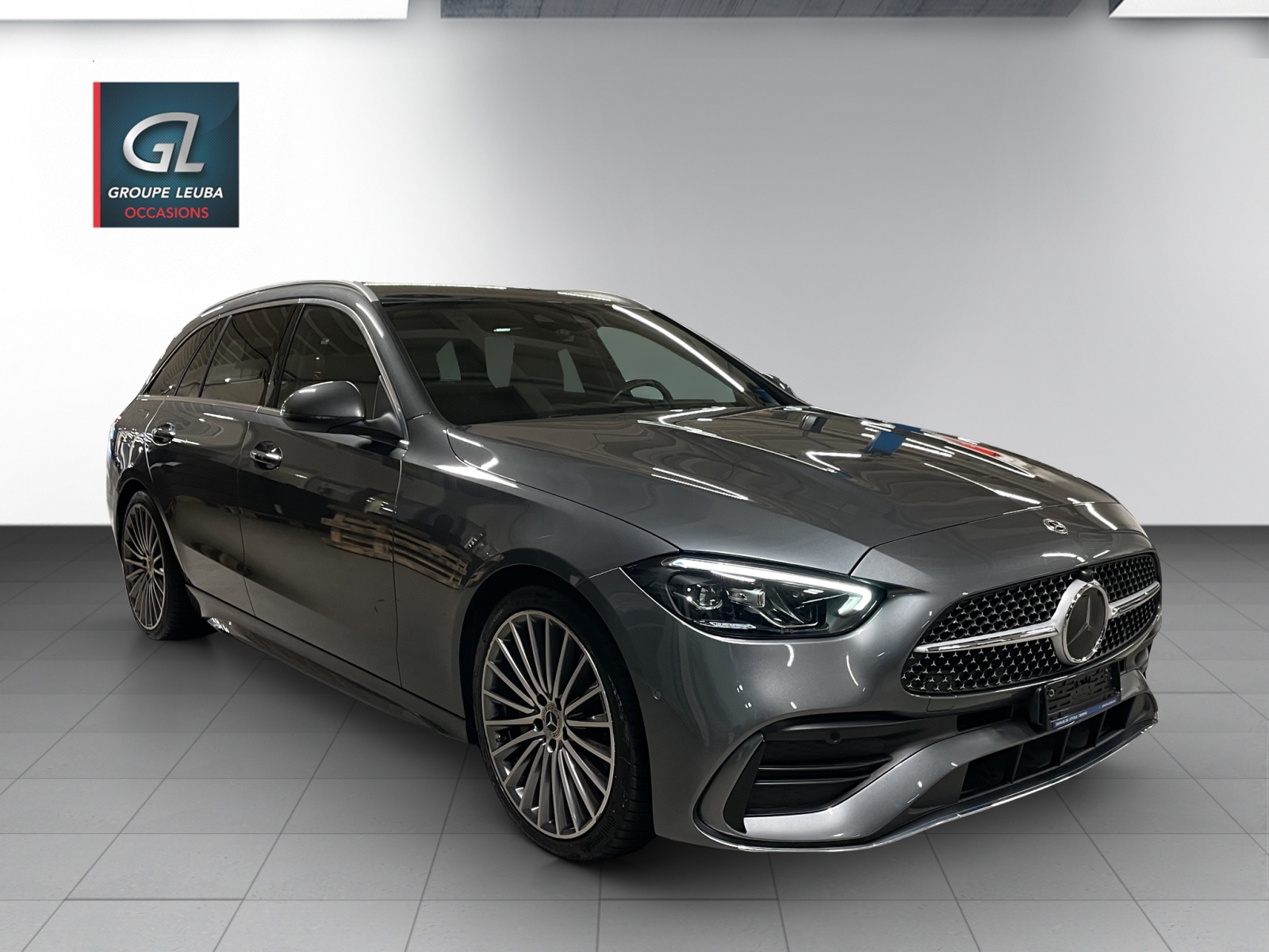 MERCEDES-BENZ C 220 d T AMG Line-image-0