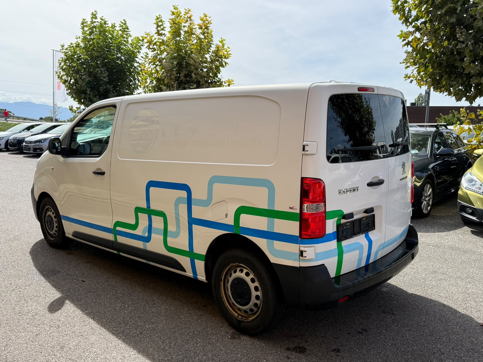 PEUGEOT Expert 2.0 BlueHDi 120 S&S Allure Long-image-4