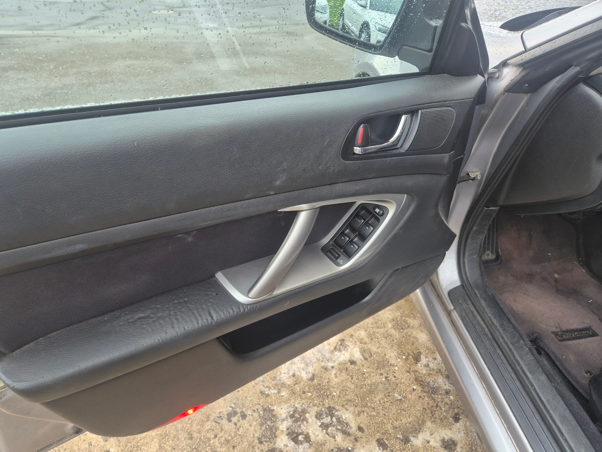 SUBARU Legacy 2.0R AWD Celebration-image-4
