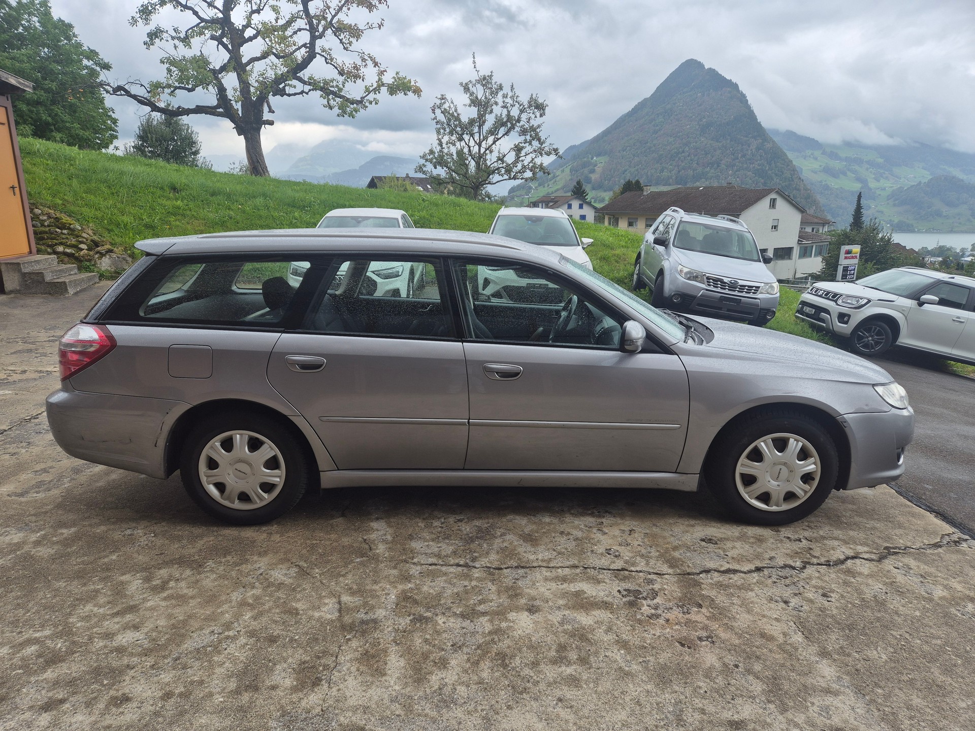 SUBARU Legacy 2.0R AWD Celebration-image-3
