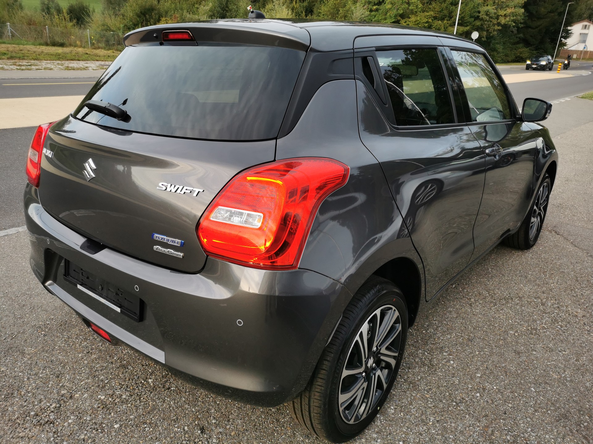 SUZUKI Swift 1.2 Compact Top 4x4 Hybrid-image-6