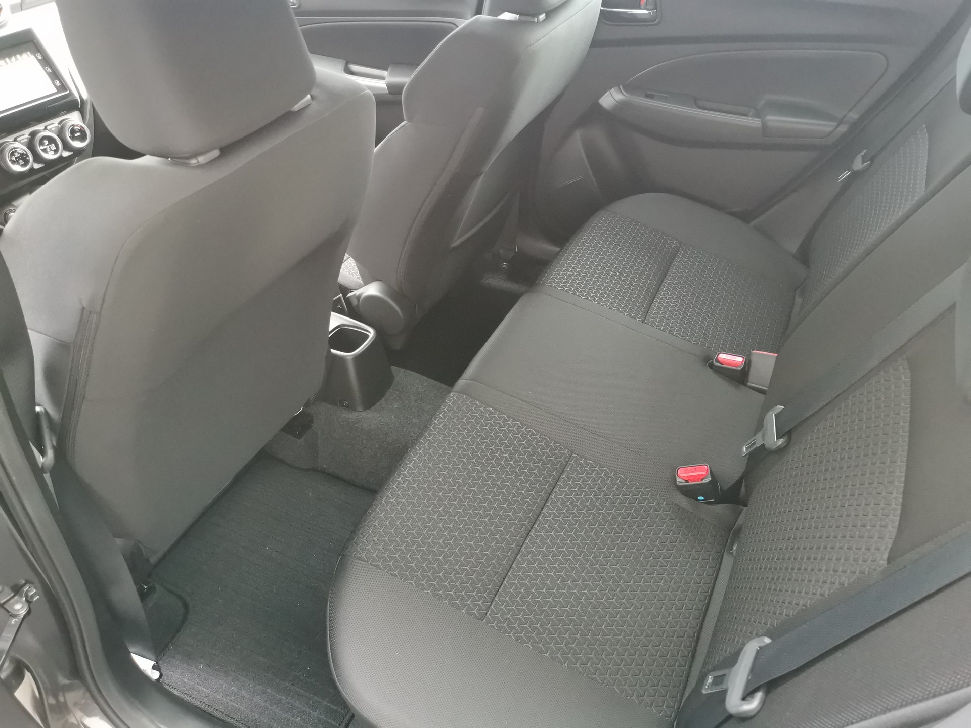 SUZUKI Swift 1.2 Compact Top 4x4 Hybrid-image-14