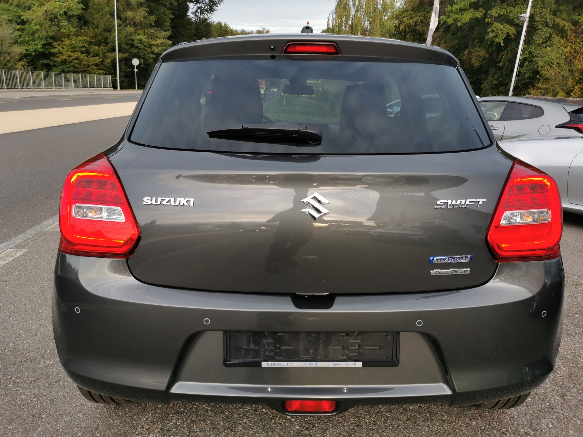SUZUKI Swift 1.2 Compact Top 4x4 Hybrid-image-7