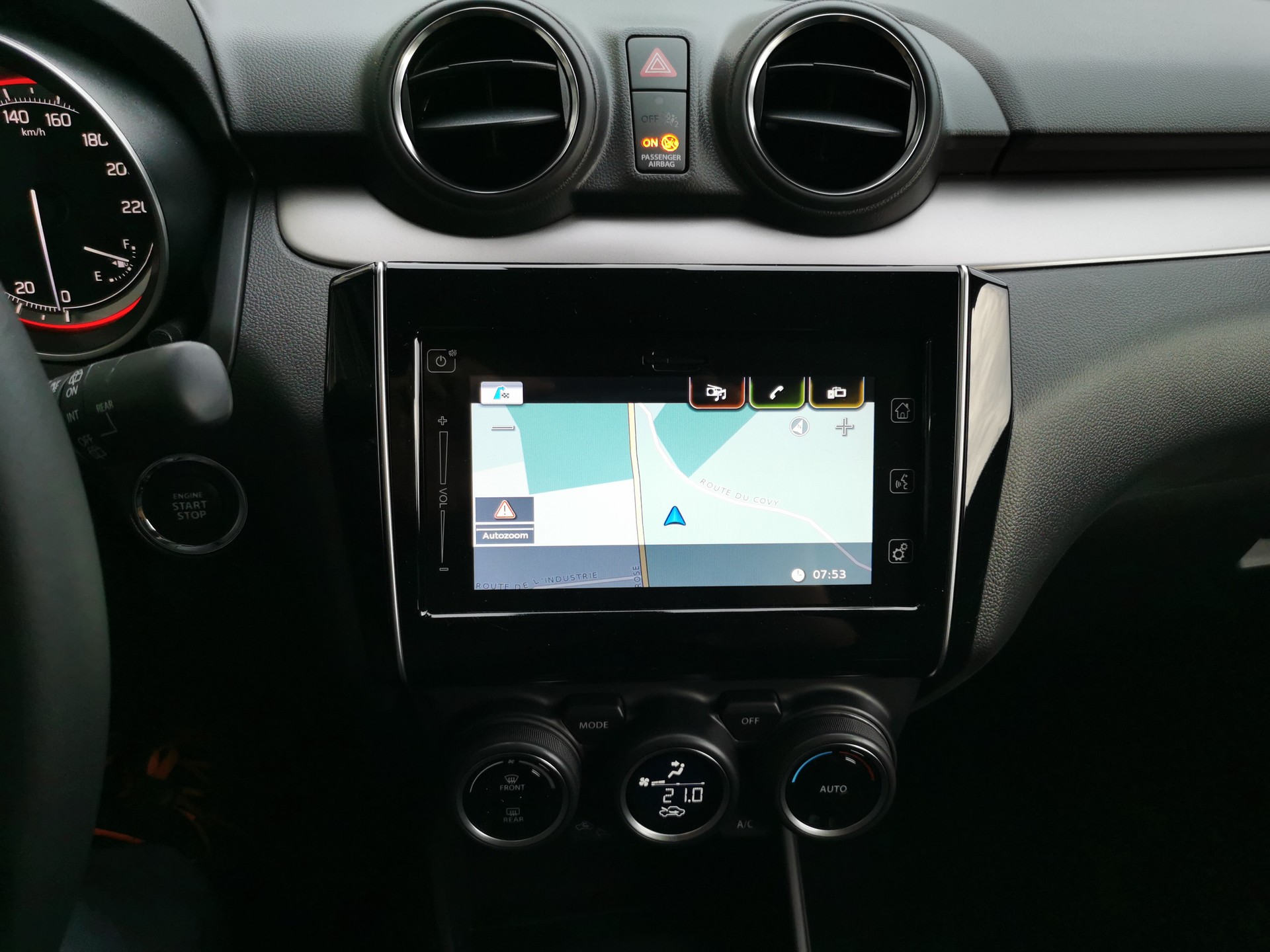 SUZUKI Swift 1.2 Compact Top 4x4 Hybrid-image-13