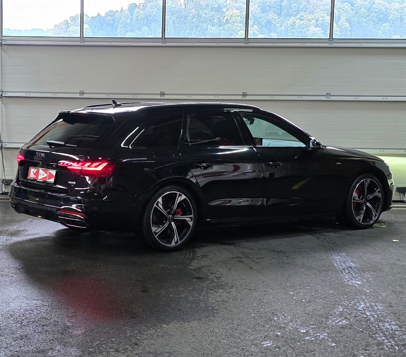 AUDI A4 Avant 45 TFSI S line S-tronic quattro *Panoramadach*Bang & Olufsen*Spurhalteassistent&Abstandsregler*360Kamera*-image-4