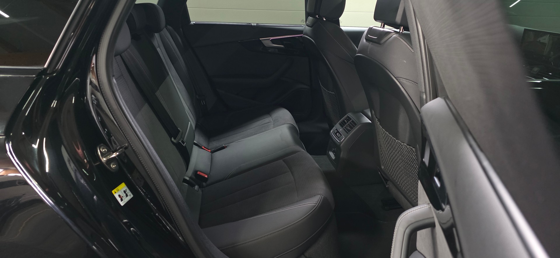 AUDI A4 Avant 45 TFSI S line S-tronic quattro *Panoramadach*Bang & Olufsen*Spurhalteassistent&Abstandsregler*360Kamera*-image-28