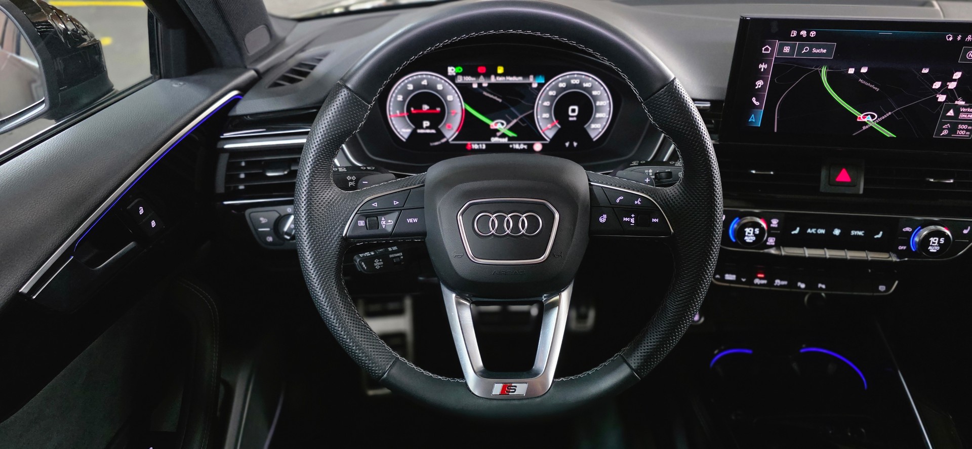 AUDI A4 Avant 45 TFSI S line S-tronic quattro *Panoramadach*Bang & Olufsen*Spurhalteassistent&Abstandsregler*360Kamera*-image-12