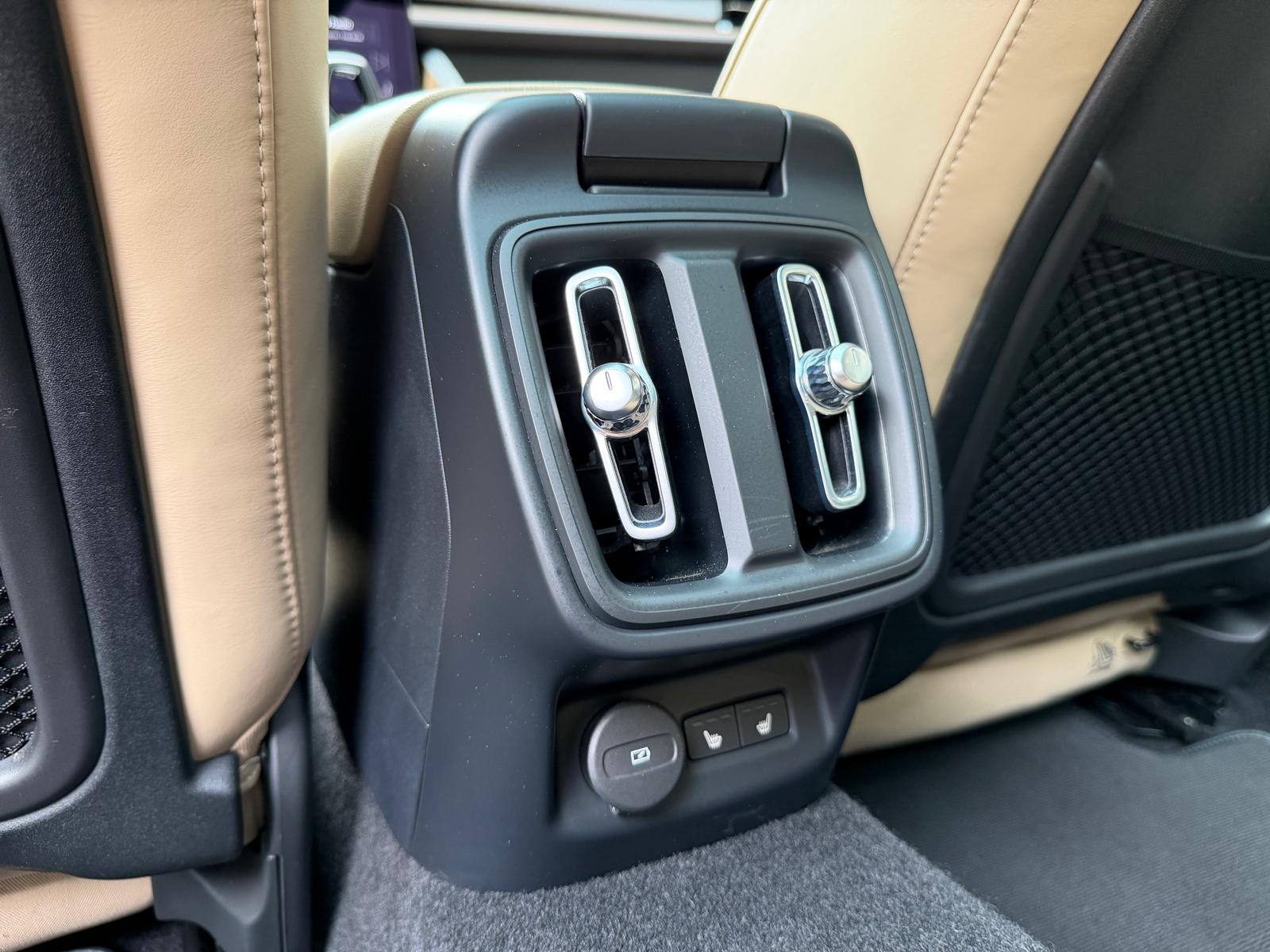 POLESTAR 2 Long Range Dual Motor-image-22