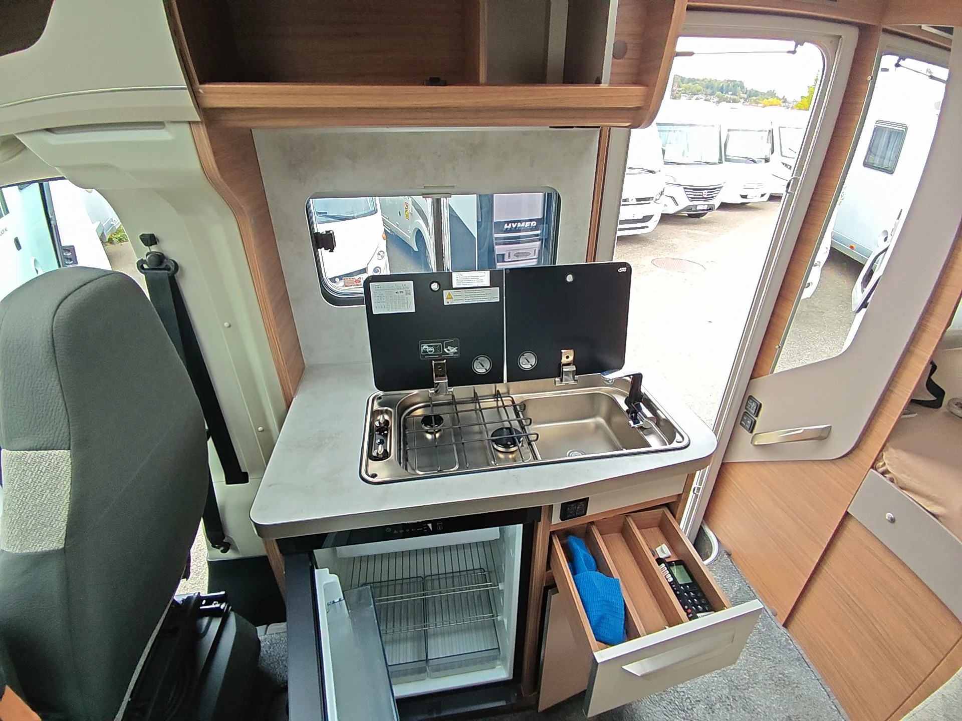 KNAUS R11 ***erstklassigen Komfort und langlebiger Knaus-Qualität***-image-14