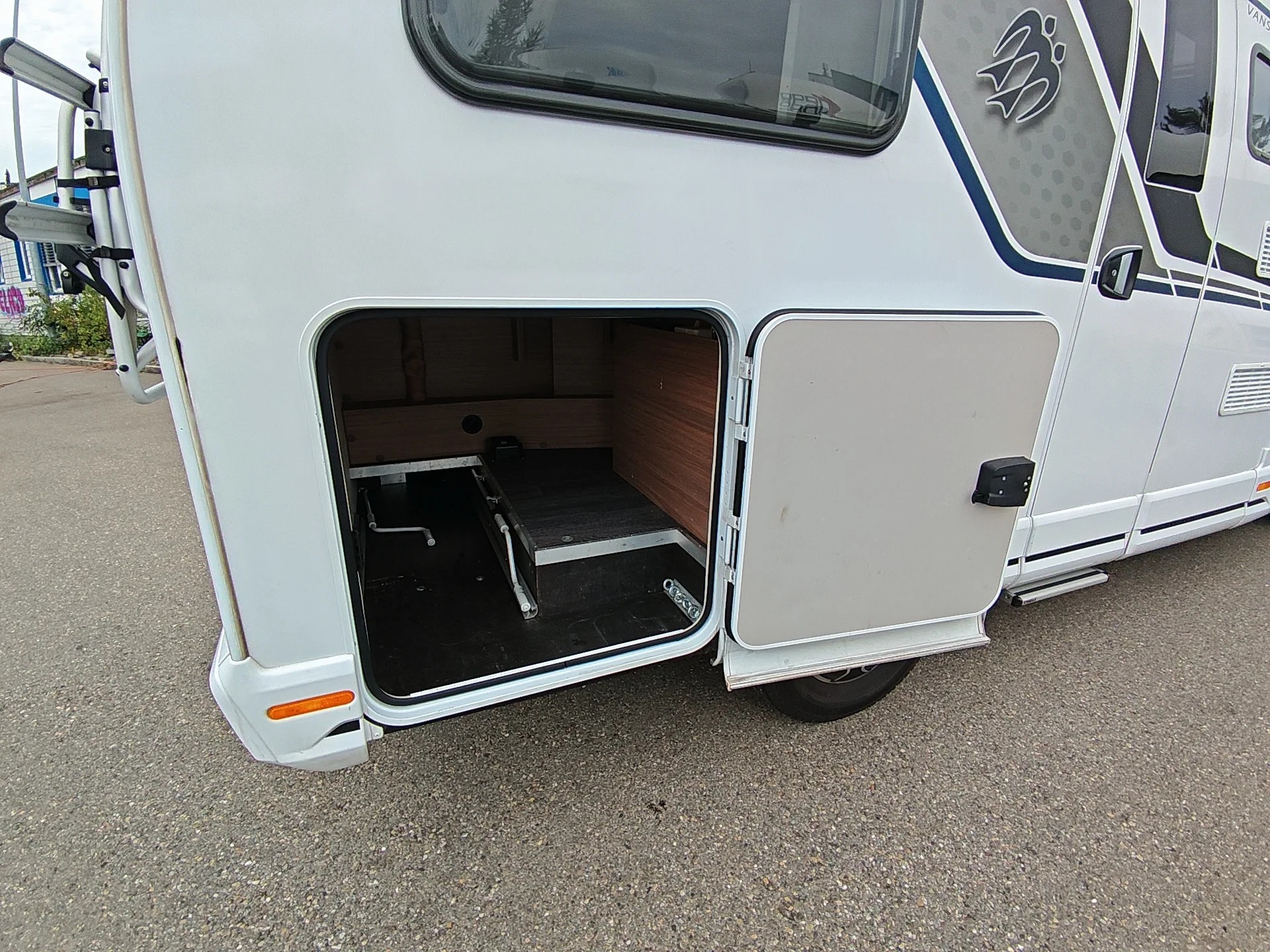KNAUS R11 ***erstklassigen Komfort und langlebiger Knaus-Qualität***-image-6