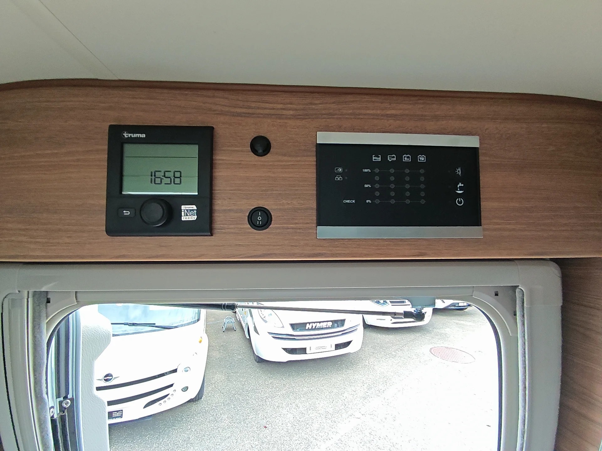KNAUS R11 ***erstklassigen Komfort und langlebiger Knaus-Qualität***-image-23