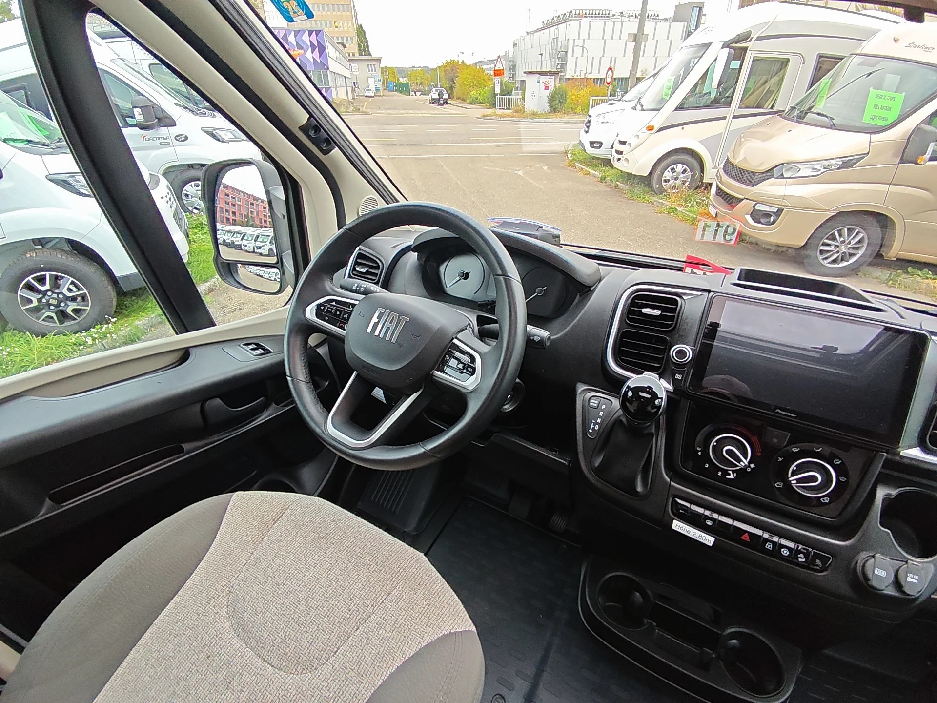 KNAUS R11 ***erstklassigen Komfort und langlebiger Knaus-Qualität***-image-13