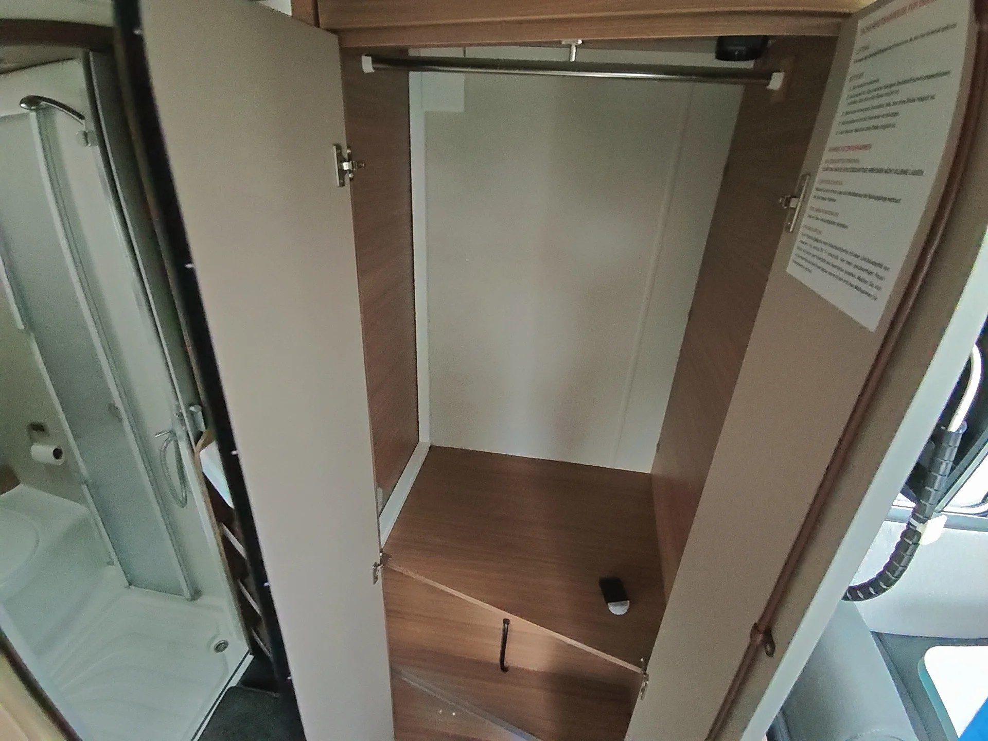 KNAUS R11 ***erstklassigen Komfort und langlebiger Knaus-Qualität***-image-25