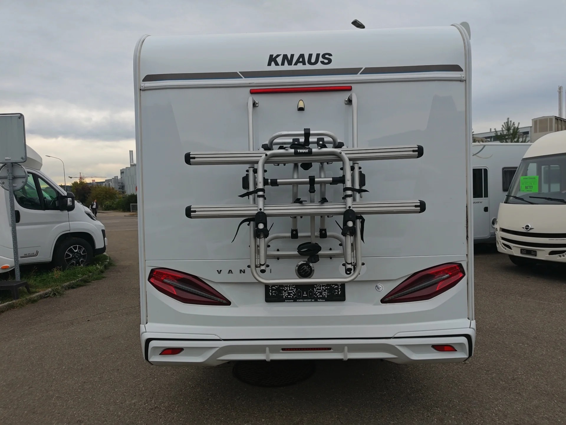 KNAUS R11 ***erstklassigen Komfort und langlebiger Knaus-Qualität***-image-1