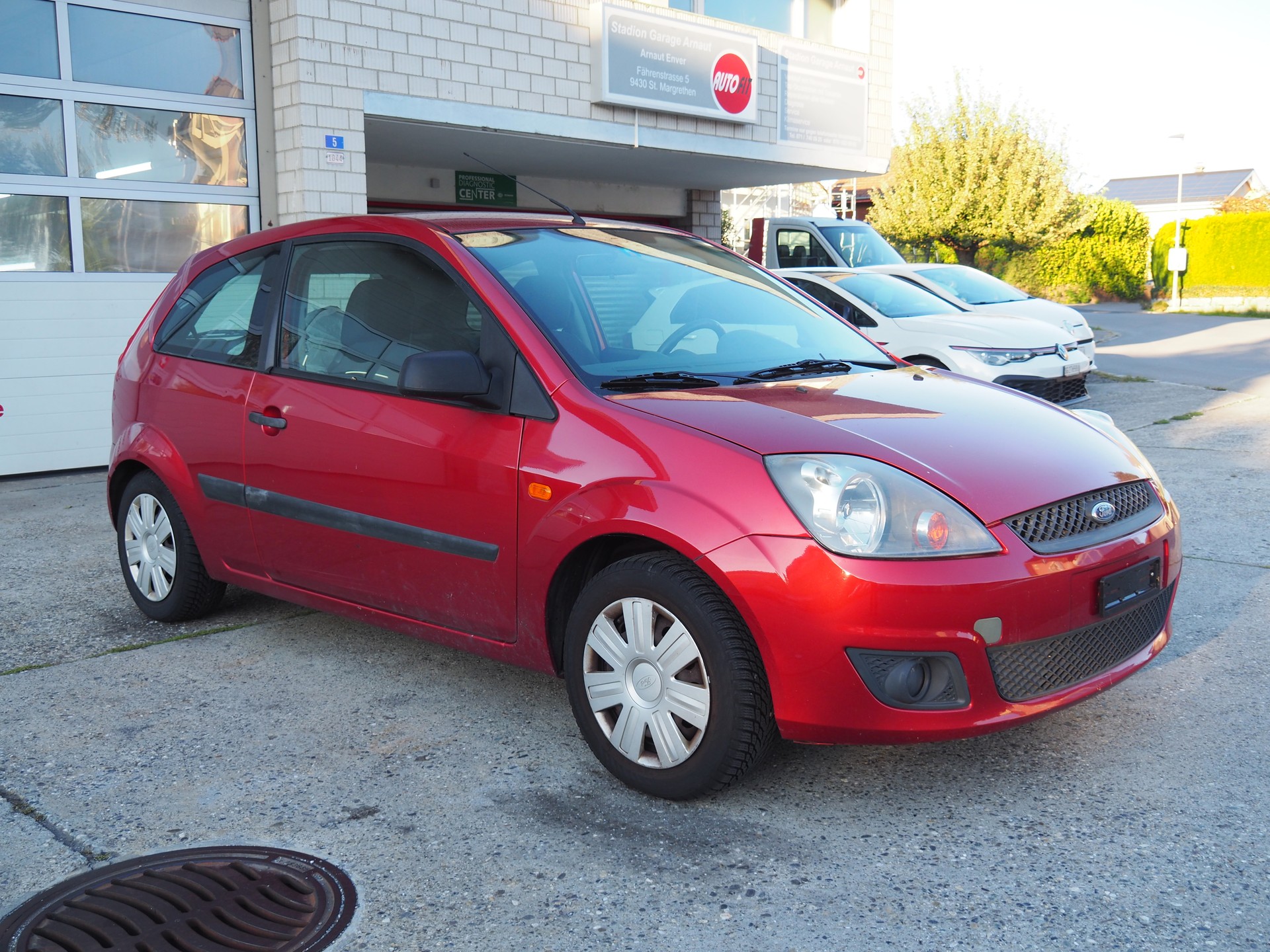 FORD Fiesta 1.4 16V Ghia-image-4