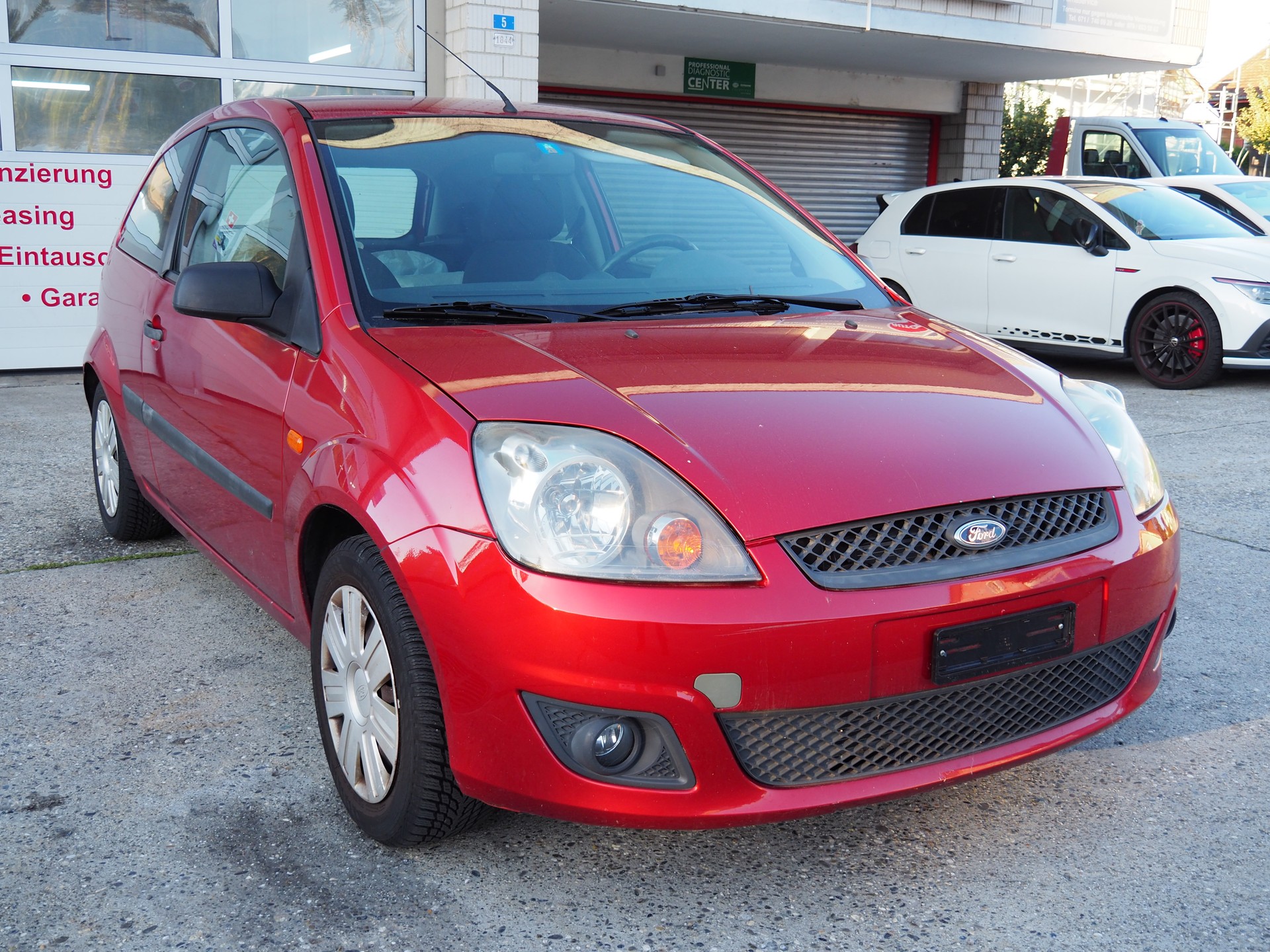 FORD Fiesta 1.4 16V Ghia-image-3