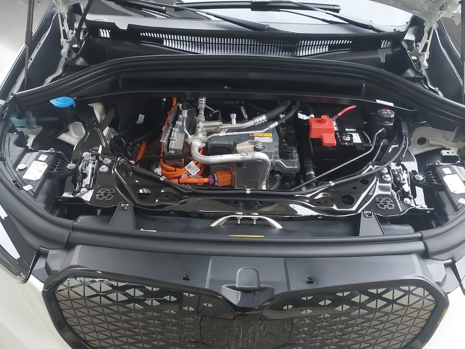 BMW iX1 xDrive 30 M Sport Pro-image-18