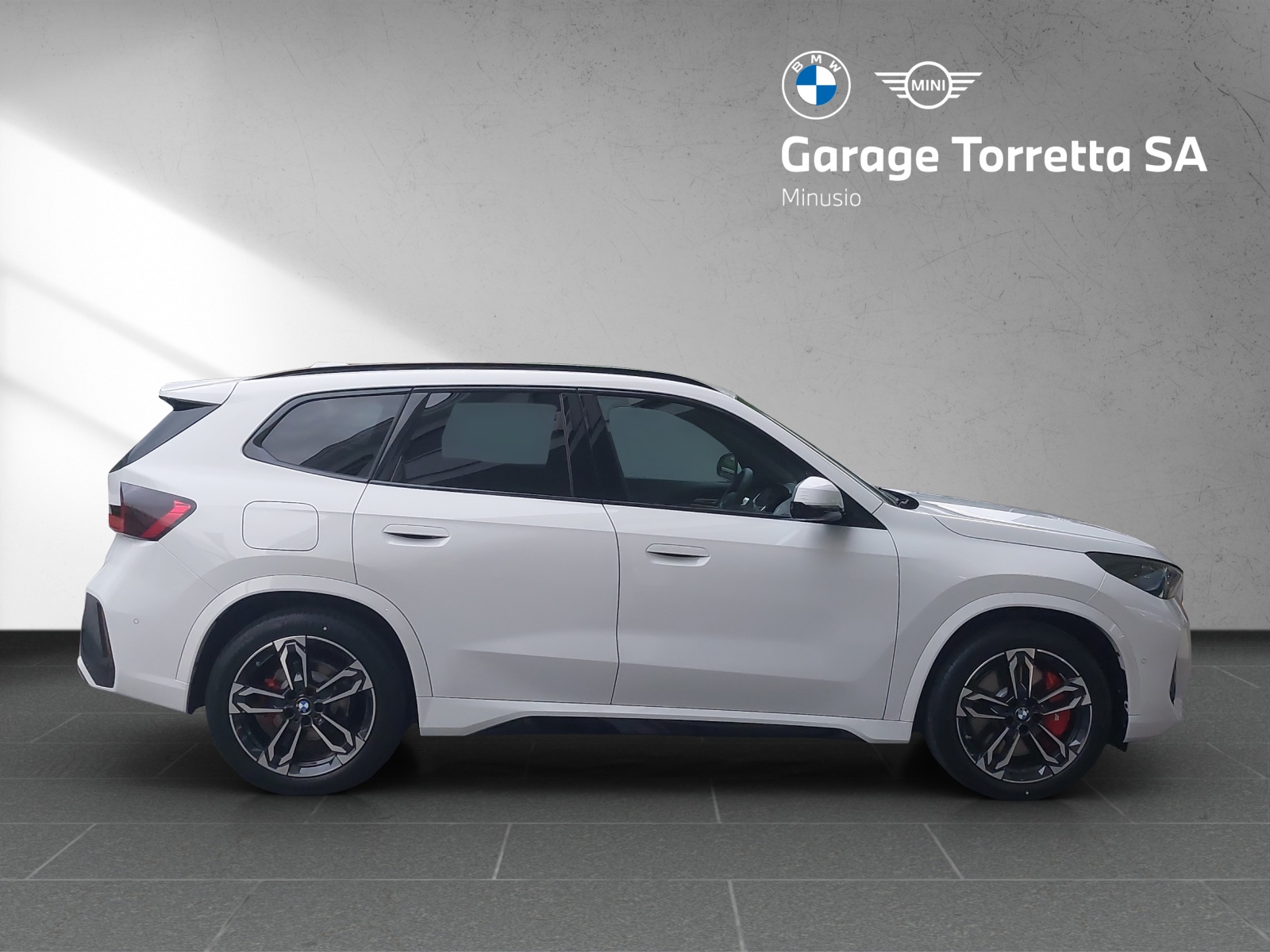 BMW iX1 xDrive 30 M Sport Pro-image-5