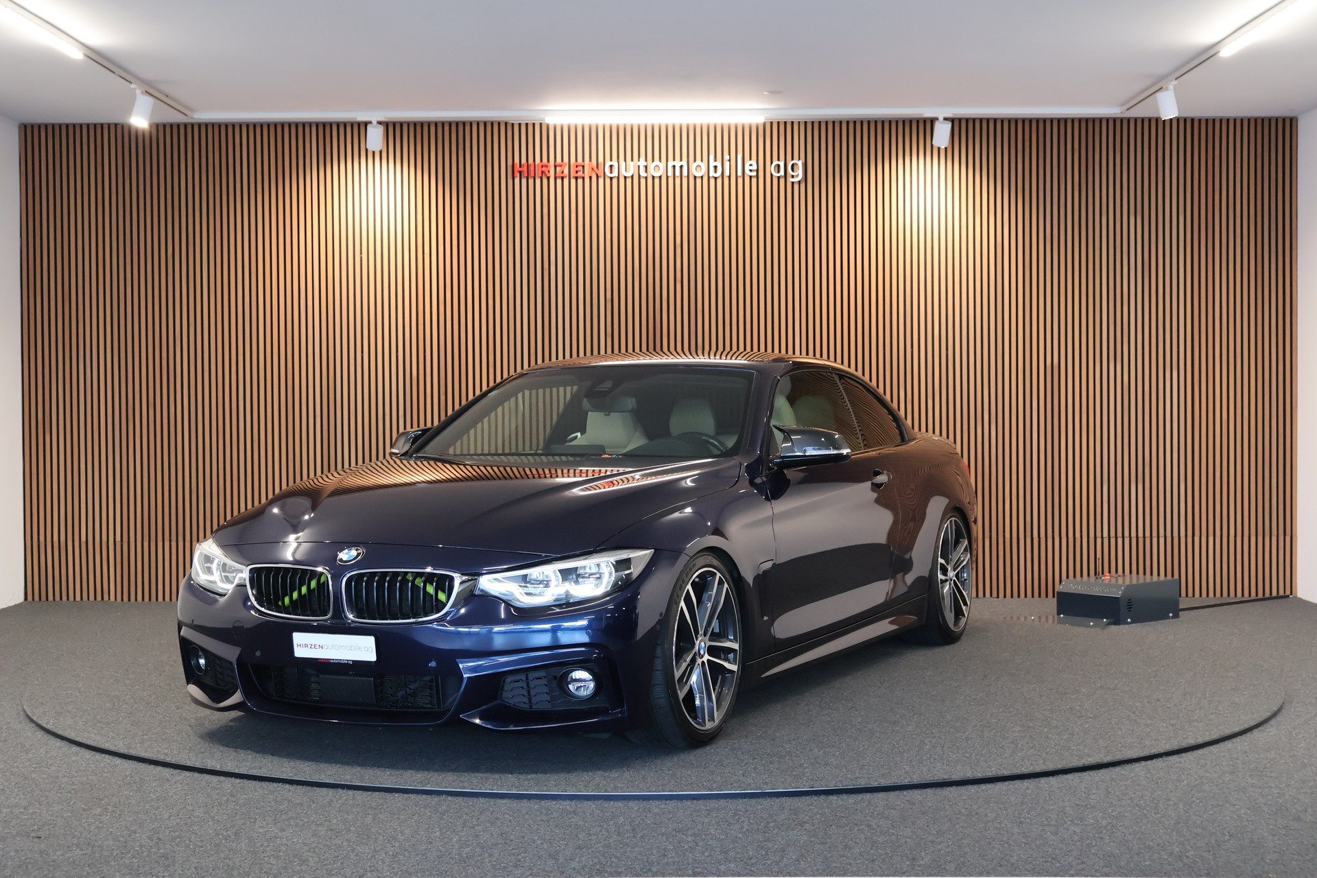 BMW 430i Cabriolet xDrive M Sport Steptronic-image-1