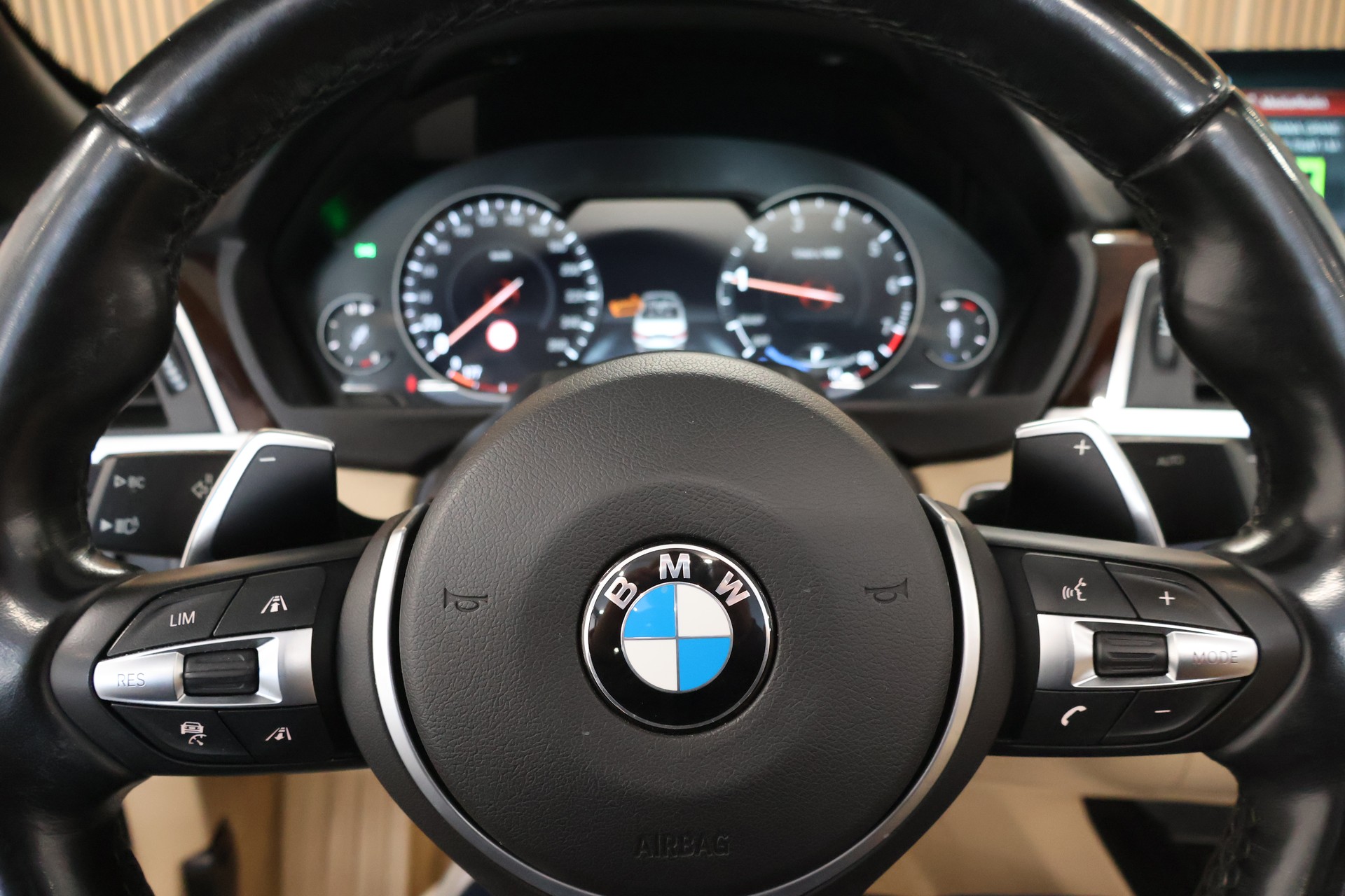 BMW 430i Cabriolet xDrive M Sport Steptronic-image-22